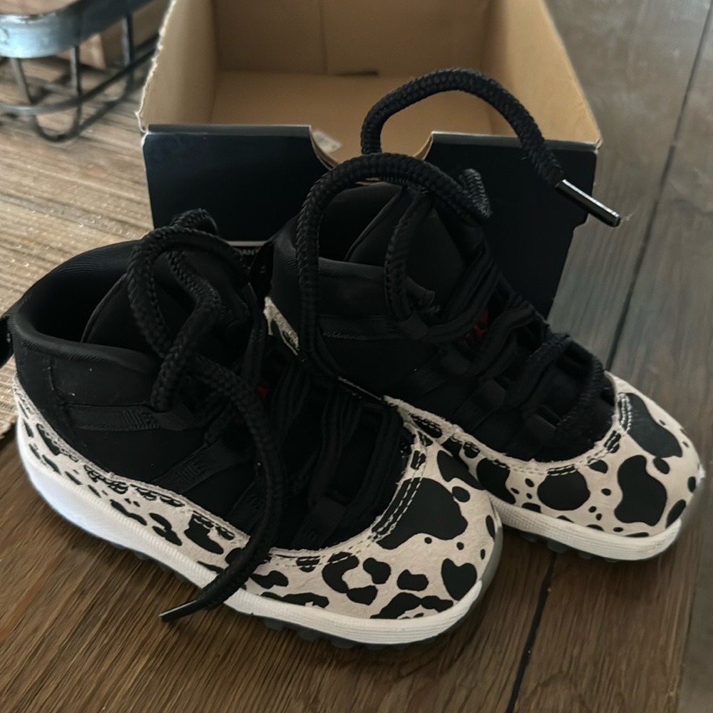 Size 7C Jordan 11 Retro